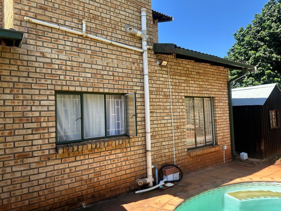 3 Bedroom Property for Sale in Protea Park North West